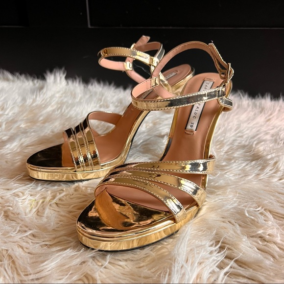 NWOT Gold Zara high hills! Gold gold. Elegant. Size 39/ 8 - Picture 6 of 15